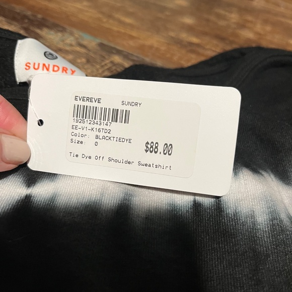NWT Sundry For EVEREVE BLK Tie Dye Off the Shoulder Sweatshirt Wm 0(SM) LS Soft - Picture 5 of 15
